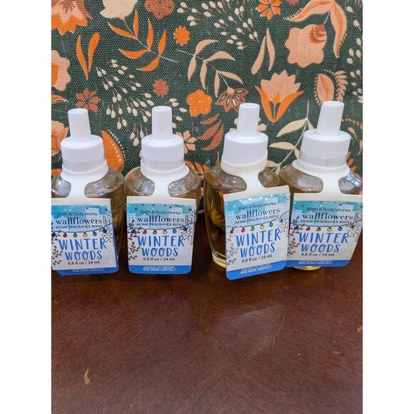 Bath & Body Works Winter Woods Wallflower Refills set of 4 - Picture 1 of 3